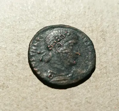 Moneda antigua romana  Constantino el grande 330DC - miniatura 1