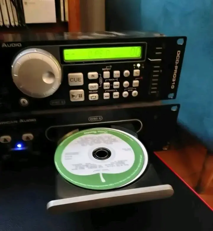 Reproductor de CD Doble American Audio DCD-PRO310 - 2