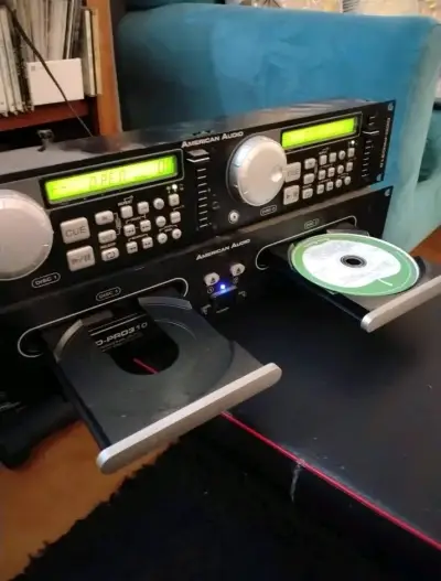 Reproductor de CD Doble American Audio DCD-PRO310 - miniatura 3