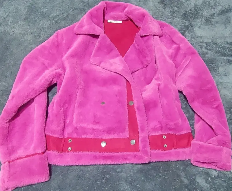 Chaqueta de piel sintética fucsia para mujer