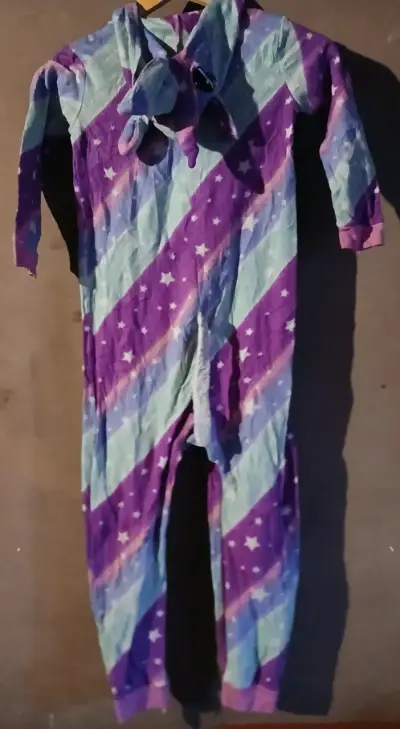 Pijama unicornio infantil  talla 6 a 7 años - miniatura 2