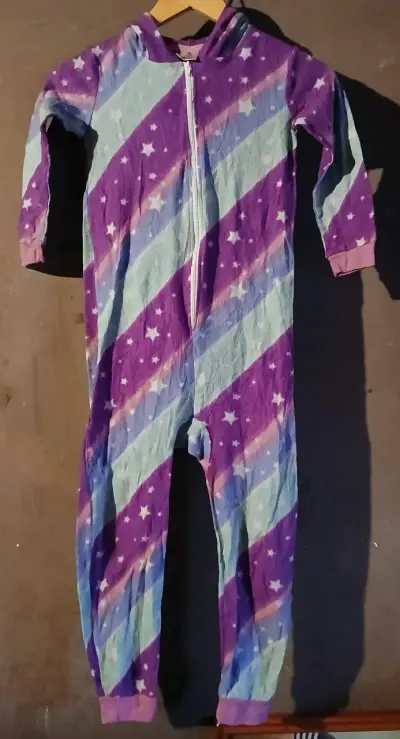 Pijama unicornio infantil  talla 6 a 7 años - miniatura 3