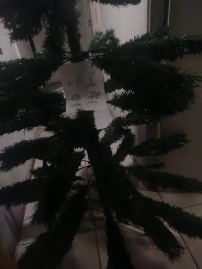 Árbol de Navidad artificial 9 pies - miniatura 2