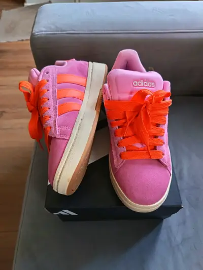 Zapatillas Adidas rosas con detalles naranjas - miniatura 5