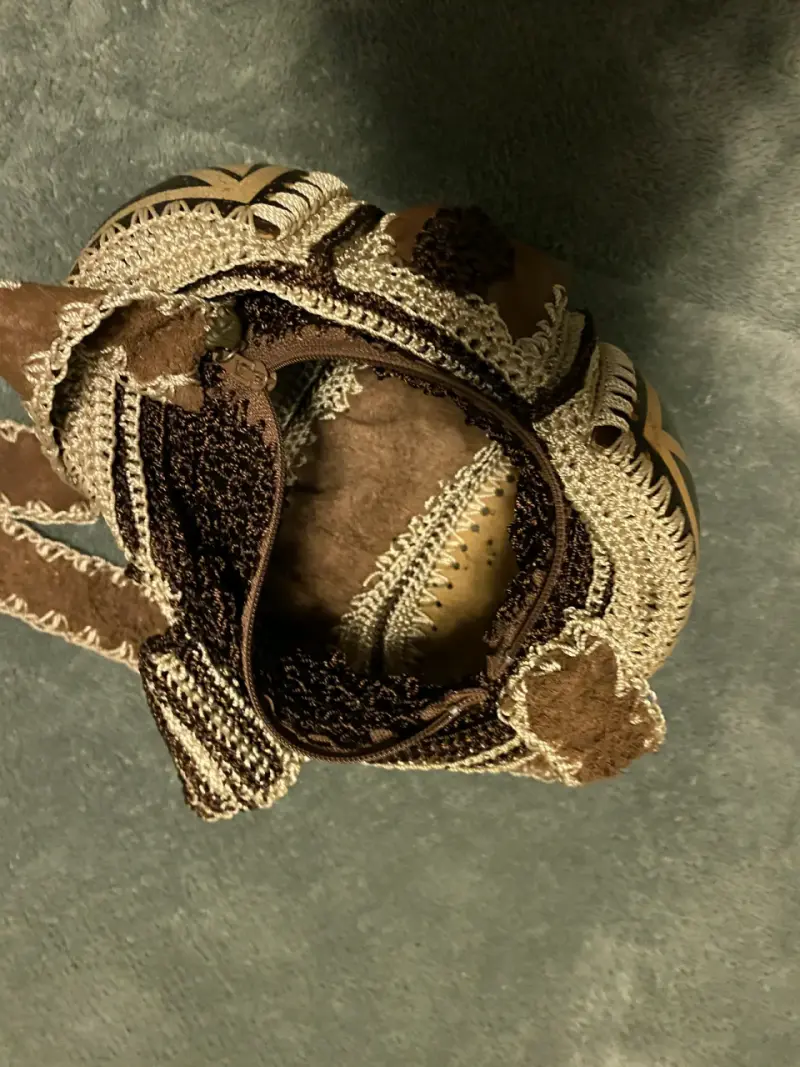 Bolso artesanal tejido a mano con diseño étnico - 3