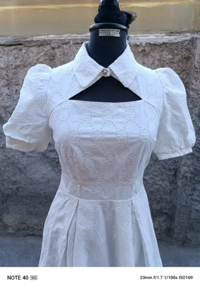 Vestido blanco vintage con mangas abullonadas - miniatura 4
