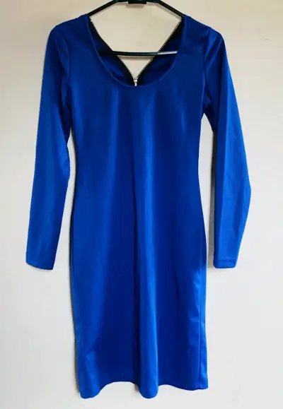 Vestido azul con cierre trasero - miniatura 4