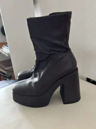 Botines de cuero café oscuro con plataforma - miniatura 1