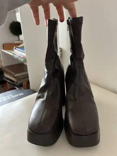 Botines de cuero café oscuro con plataforma - miniatura 2