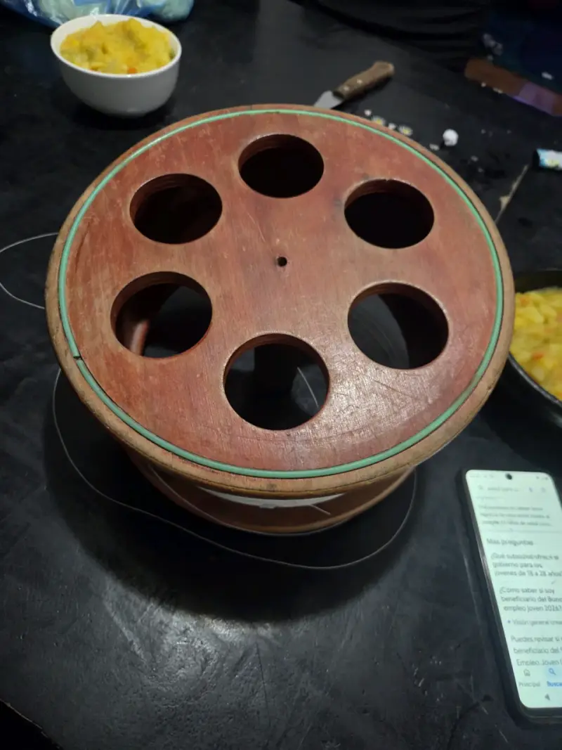 Carrete de madera para elevar volantin - 2