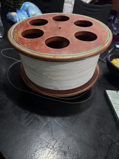 Carrete de madera para elevar volantin - miniatura 3