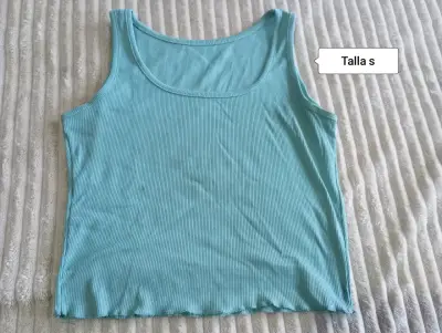 Lote de poleras sin mangas en varios colores y tallas - miniatura 3