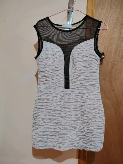 Vestido corto rosa y negro Geri C - miniatura 3