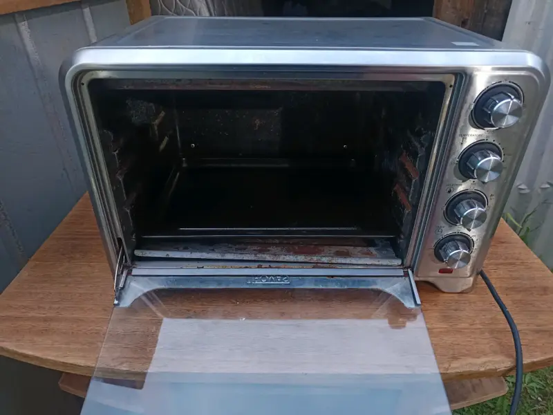 Hervidor, horno eléctrico y mueble todo en 20.000 - 4