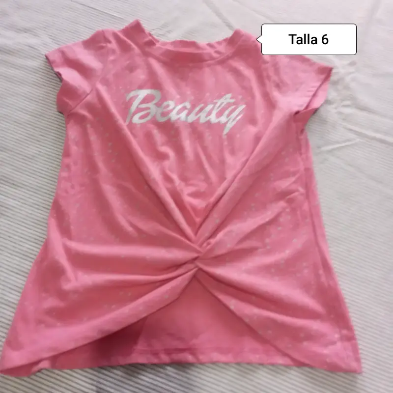 Lote de poleras y chaqueta para niña - 1