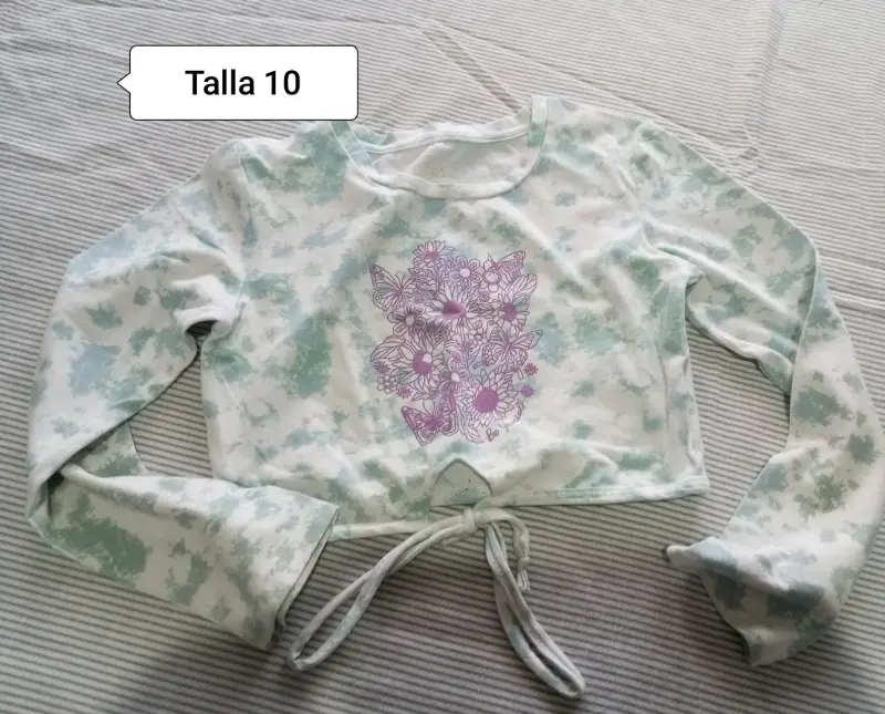 Lote de poleras y chaqueta para niña - 2