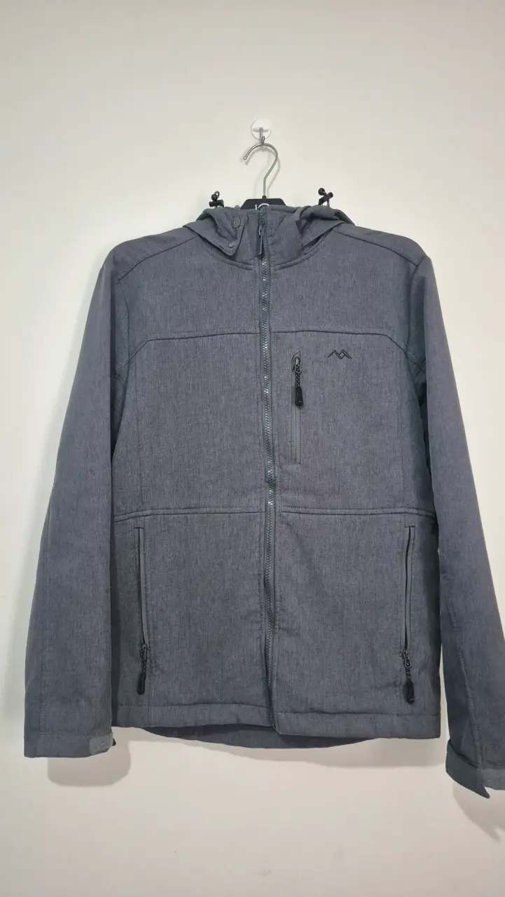 Chaqueta técnica gris Alpes Outdoor con capucha - 1
