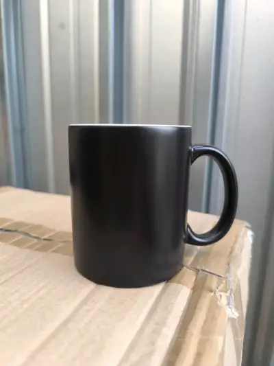 Tazón mágico cambia color negro 11oz - miniatura 1