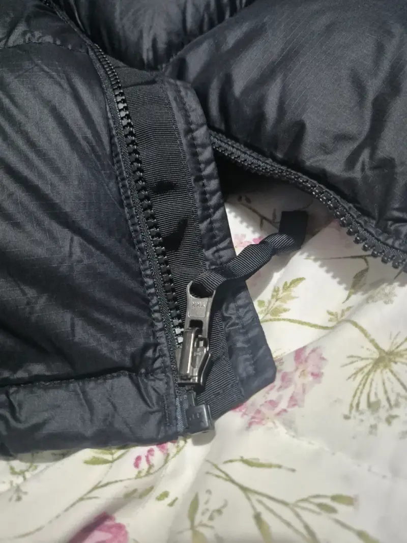 Chaqueta de plumas negra The North Face para mujer - 4