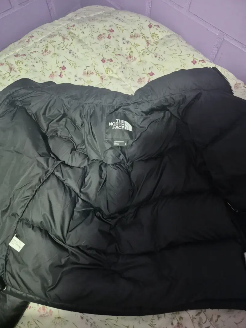 Chaqueta de plumas negra The North Face para mujer - 5