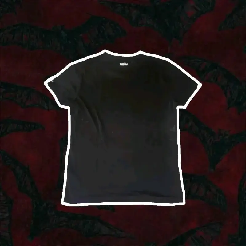 Polera negra con diseño de calavera Y2K - 2