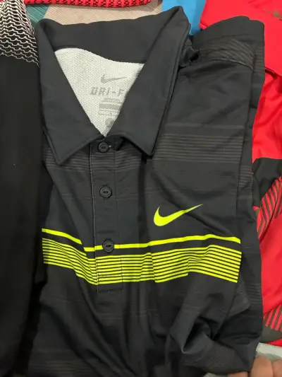 Lote 7  Poleras Deportivas Nike y The North Face - miniatura 3