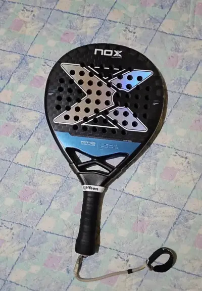 Pala de pádel Nox AT10 Genius 12k de carbono - miniatura 2