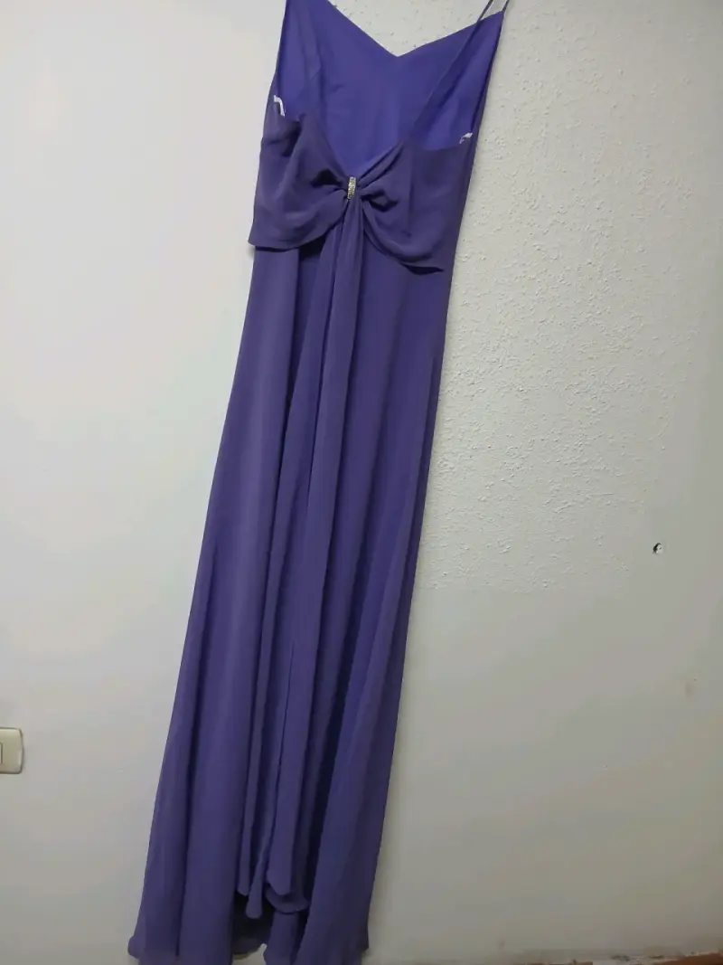 Vestido largo morado con lazo elegante - 2