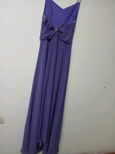 Vestido largo morado con lazo elegante - miniatura 2