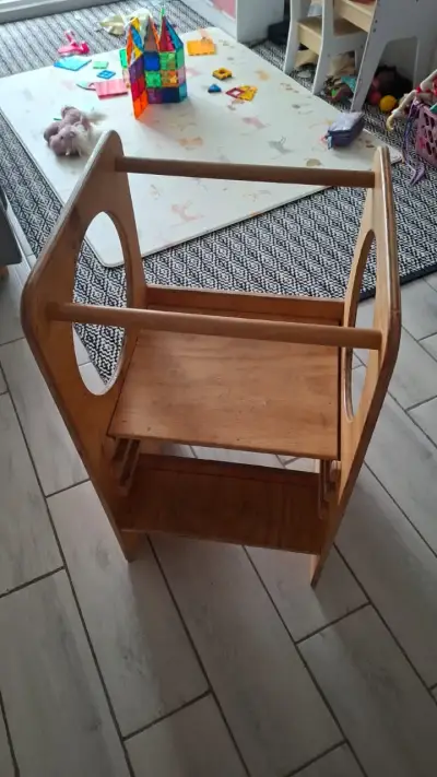 Torre de aprendizaje de madera para niños - miniatura 1