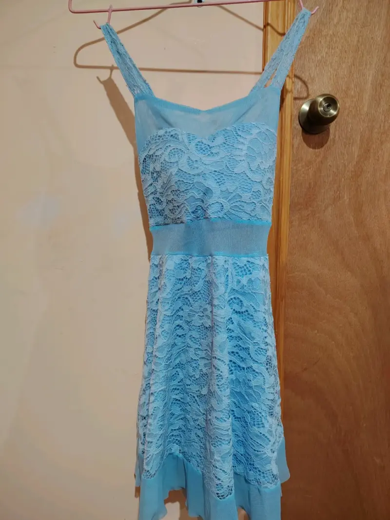 Vestido de encaje celeste - 3