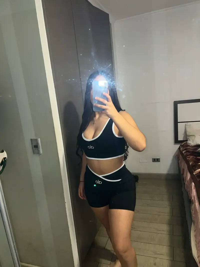 Conjunto deportivo mujer Alo negro y blanco - 1