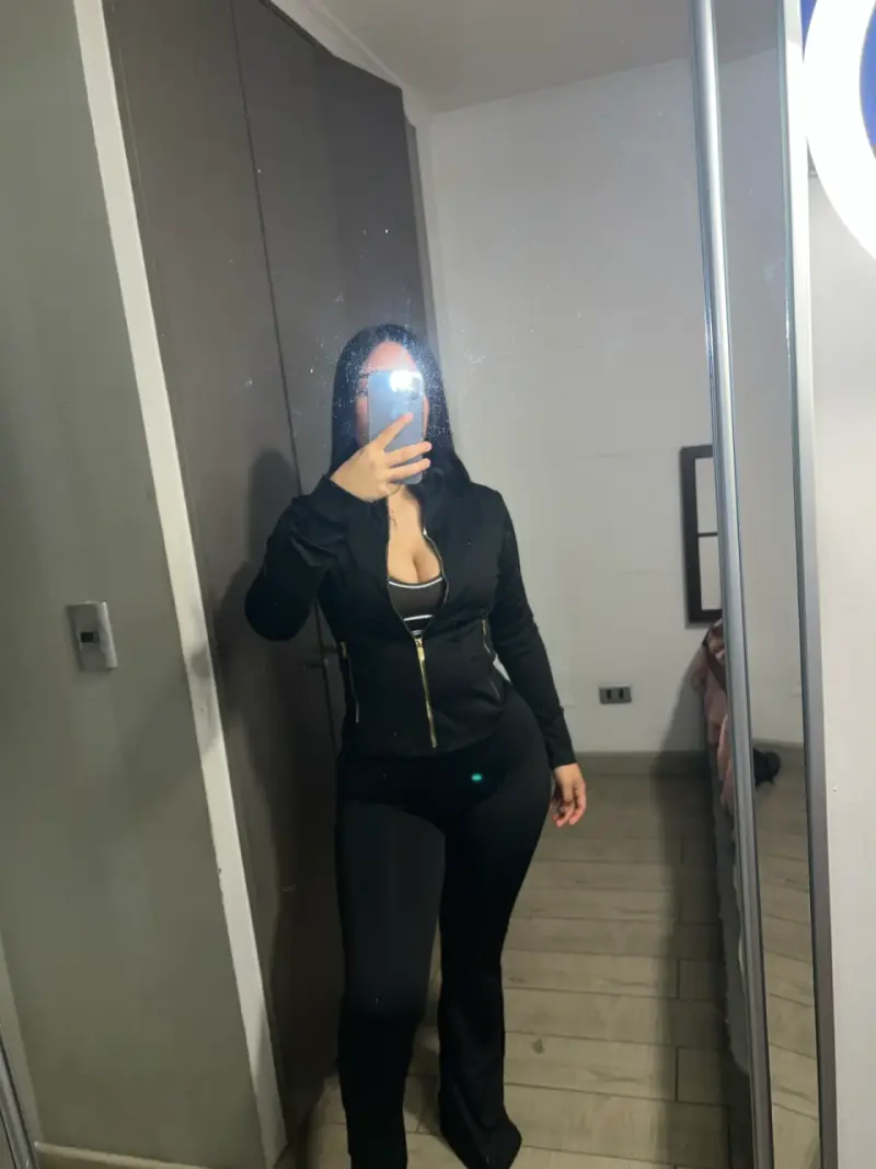 Conjunto deportivo para mujer en azul y negro - 4