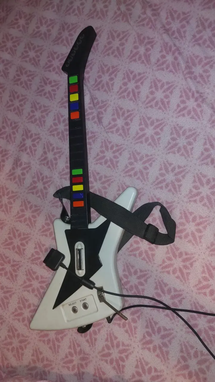 Guitarra guitar hero ps2(negociable)