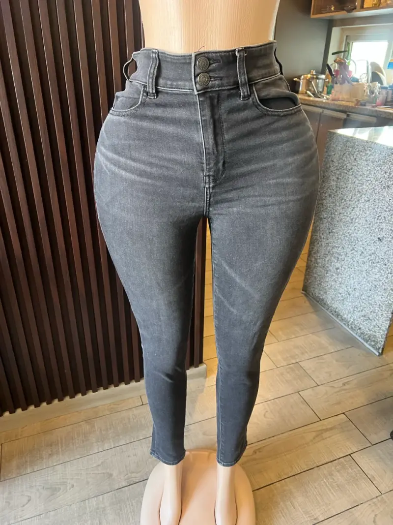 Jeans ajustados gris oscuro American Eagle - 1