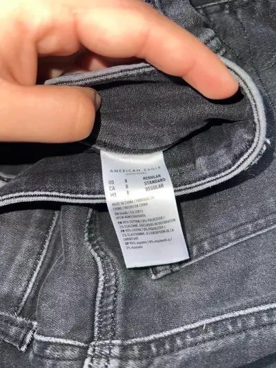 Jeans ajustados gris oscuro American Eagle - miniatura 2