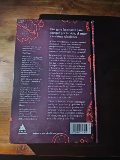 Libro 'Cómo Ser Humano' de Camilla Pang - miniatura 2