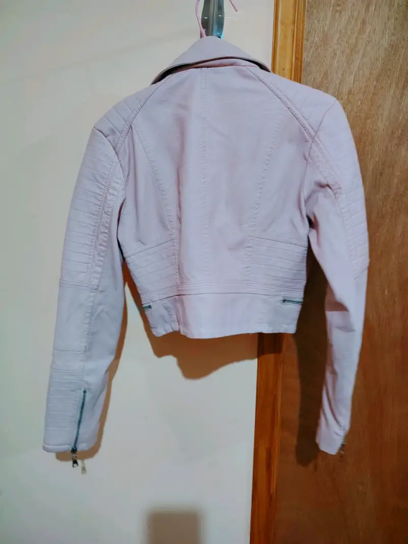 Chaqueta de cuero sintético rosa para mujer - 2