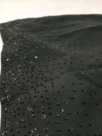 Vestido negro - miniatura 3