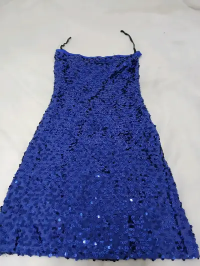 Vestido de lentejuelas - miniatura 1