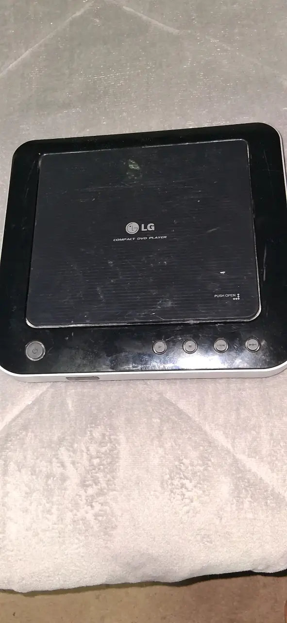 Reproductor de DVD compacto LG en buen estado - 3