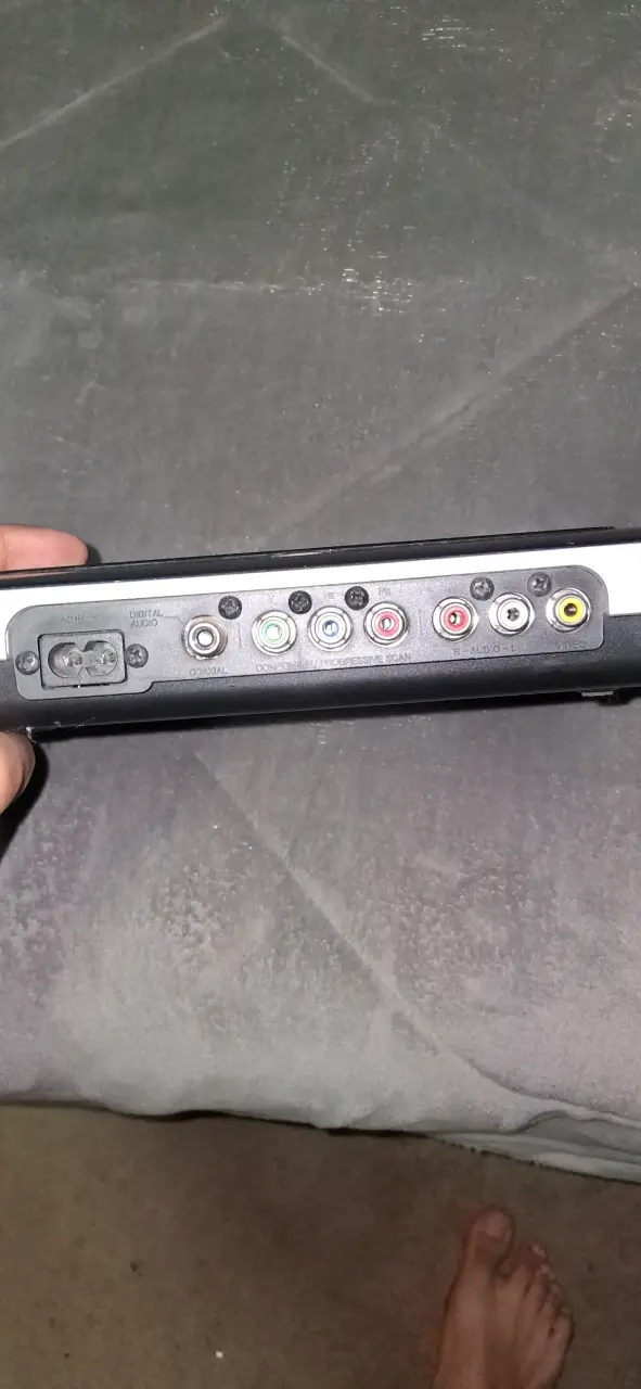 Reproductor de DVD compacto LG en buen estado - 5