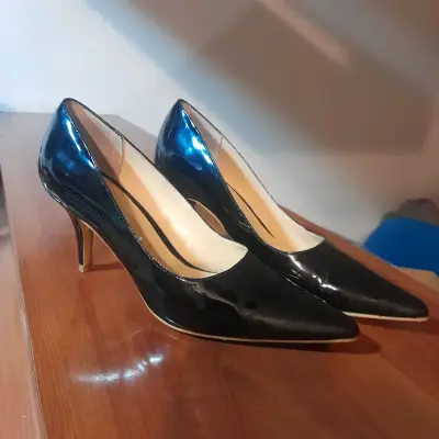 Zapatos de Tacón Negro Hush Puppies Modelo City - miniatura 1