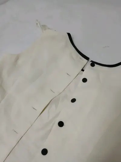 Blusa sin mangas - miniatura 2