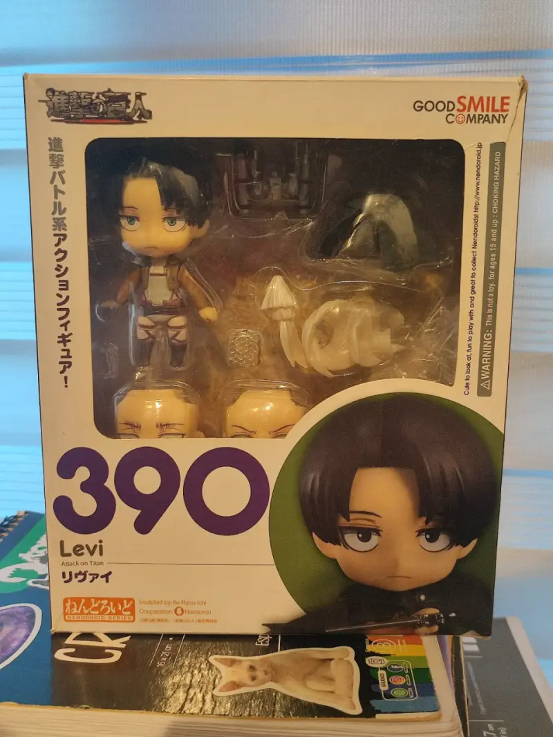 Figura Nendoroid Levi de Attack on Titan - 1