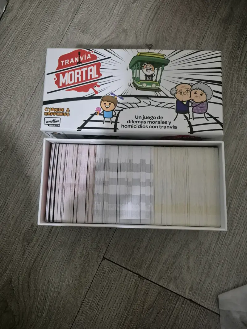 Juego de mesa Tranvía Mortal Cyanide & Happiness - 2