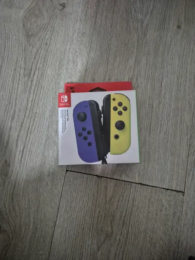 Joy-Con Nintendo Switch Azul y Amarillo - miniatura 1