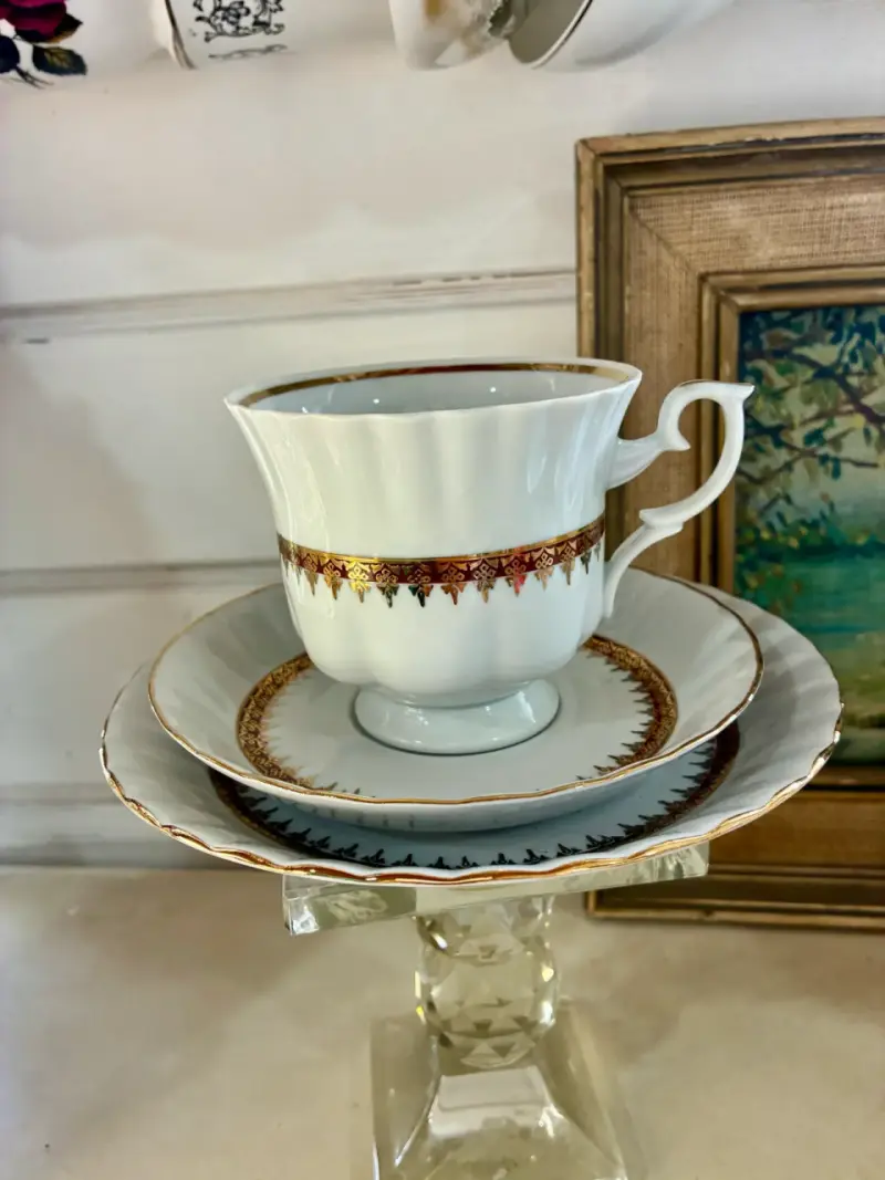 Juego de Trío de té de Porcelana con Detalles - 1