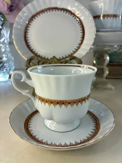Juego de Trío de té  de Porcelana con Detalles - miniatura 4