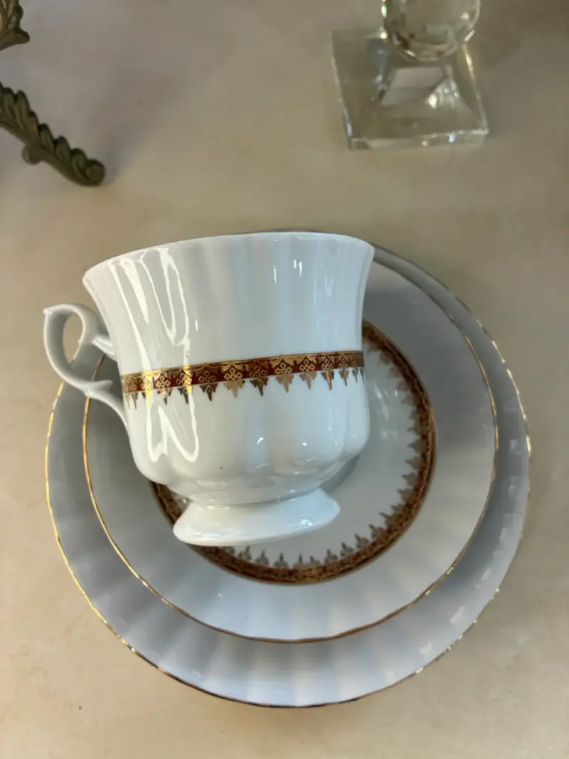Juego de Trío de té de Porcelana con Detalles - 5